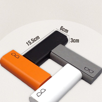 Minimalistisk brilleetui i hårdt læder