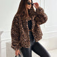 Fluffy kort frakke til kvinder med leopardprint