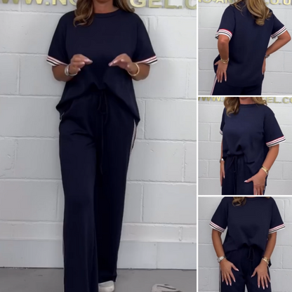 Kortærmet T-shirt med sidestriber  &Joggers med brede ben sæt